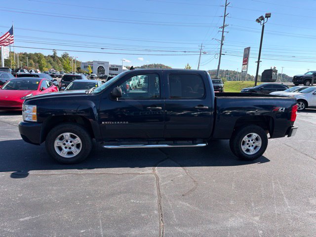 Used 2007 Chevrolet Silverado 1500 LT w/ Towing Package AWD/4WD image 5