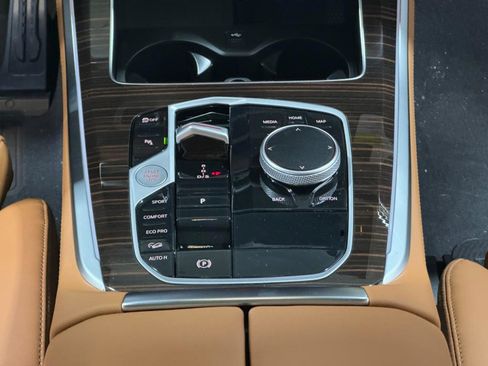 New 2026 BMW X5 xDrive40i w/ M Sport Package image 16