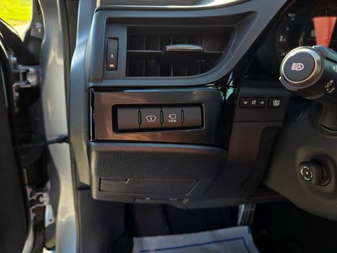 Used 2023 Lexus ES 350 F Sport w/ Accessory Package (Z2) image 15