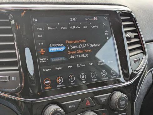 Certified 2022 Jeep Grand Cherokee Limited AWD/4WD image 19