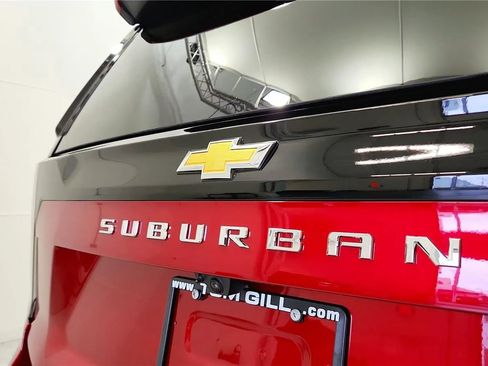 New 2026 Chevrolet Suburban Premier AWD/4WD image 16