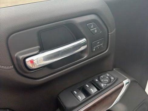 Used 2022 GMC Sierra 1500 SLT w/ SLT Premium Package AWD/4WD image 15