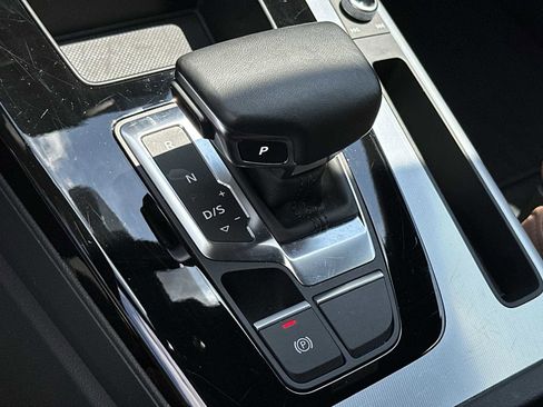 Used 2025 Audi Q5 2.0T Premium AWD/4WD image 23