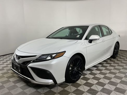 Used 2024 Toyota Camry XSE image 4