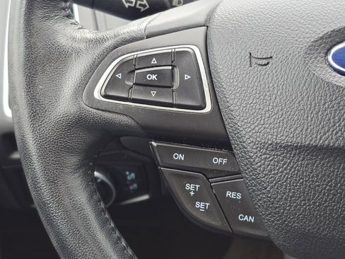 Used 2017 Ford Focus Titanium image 25