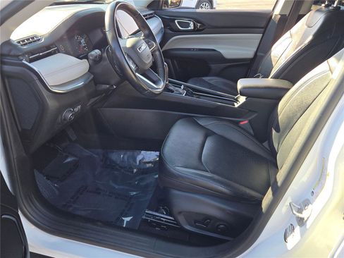 Certified 2022 Jeep Compass Limited image 26