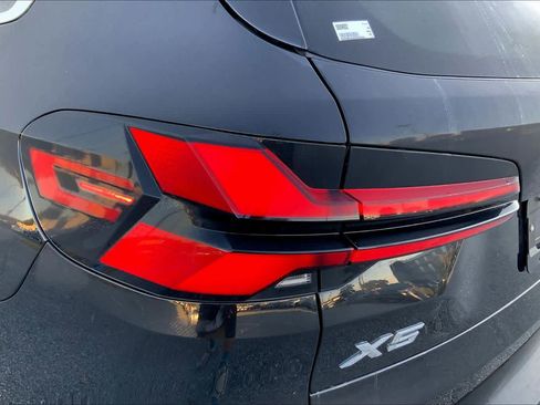 Used 2025 BMW X5 xDrive50e image 27