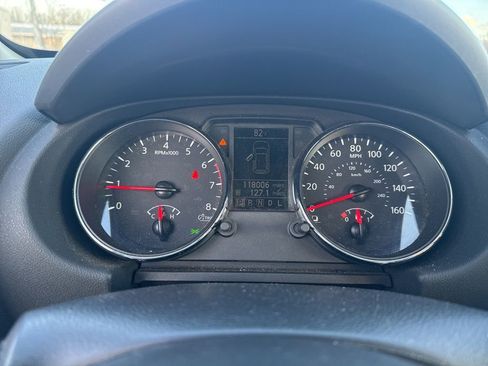 Used 2011 Nissan Rogue SV w/ Premium Pkg image 6