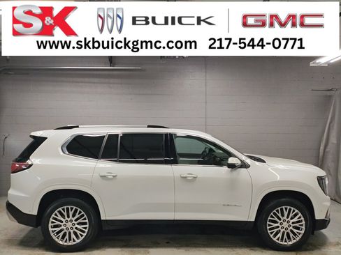 Used 2025 GMC Acadia Denali w/ Super Cruise Package image 1