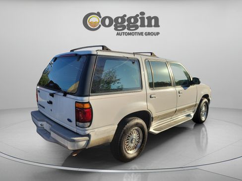 Used 1995 Ford Explorer Eddie Bauer RWD image 5