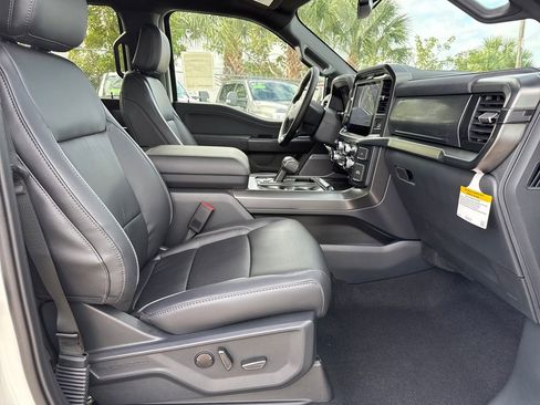 New 2025 Ford F150 Lariat w/ Equipment Group 501A Mid image 23