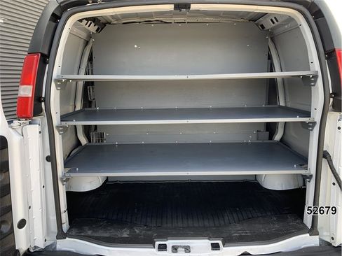 Used 2021 Chevrolet Express 2500 RWD image 9