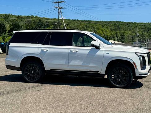 Used 2025 Cadillac Escalade Sport w/ LPO, ONYX Package AWD/4WD image 2