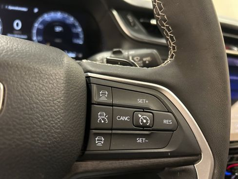 Used 2024 Jeep Grand Cherokee Limited w/ Black Appearance Package image 22