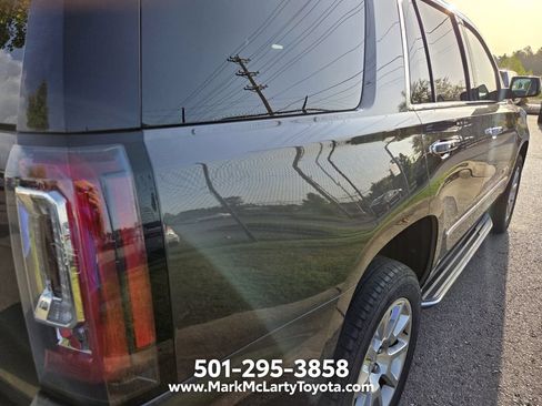 Used 2017 GMC Yukon Denali w/ Open Road Package AWD/4WD image 10