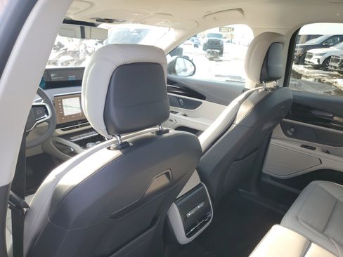 New 2026 Lincoln Nautilus Reserve w/ Jet Appearance Package image 29