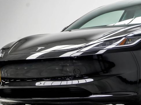 Used 2025 Tesla Model 3 Long Range RWD image 2