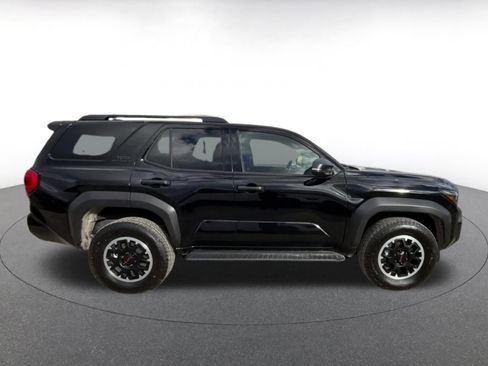 Used 2025 Toyota 4Runner SR5 image 16