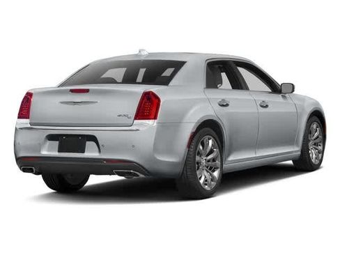 Used 2016 Chrysler 300 C image 3