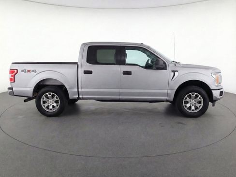Used 2023 Ford F150 XLT image 2