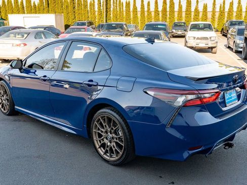 Used 2023 Toyota Camry SE AWD/4WD image 10