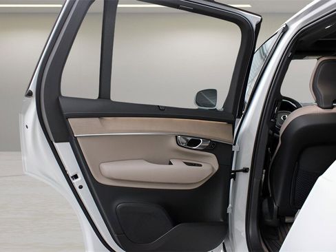 New 2026 Volvo XC60 T8 Ultra image 29