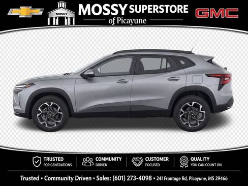 Used 2024 Chevrolet Trax LT w/ LT Convenience Package FWD image 7