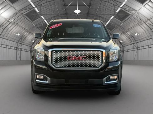 Used 2017 GMC Yukon XL Denali w/ Open Road Package AWD/4WD image 2