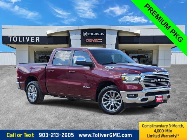 Used 2023 RAM 1500 Laramie AWD/4WD image 1