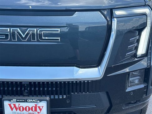 New 2025 GMC Sierra EV Denali image 10