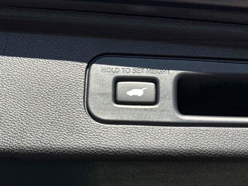 Certified 2025 Honda Odyssey EX-L image 13