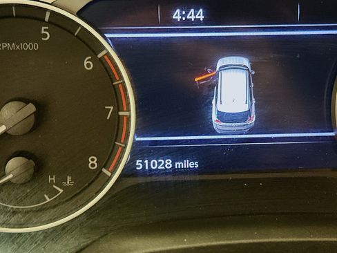 Used 2023 Nissan Rogue SL w/ SL Premium Package image 19