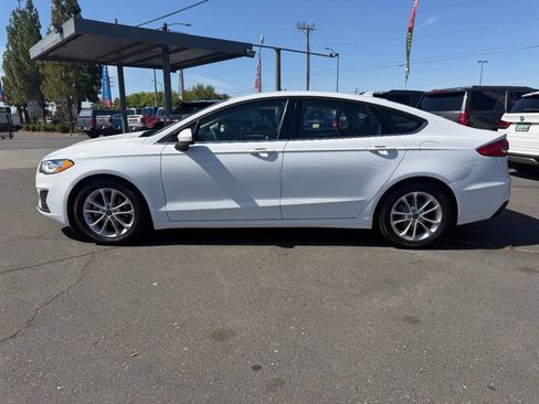 Used 2019 Ford Fusion SE FWD image 9