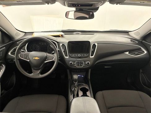 Used 2024 Chevrolet Malibu LT image 20