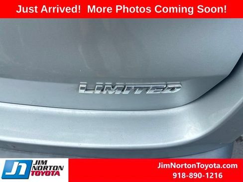 Used 2019 Toyota Highlander Limited FWD image 7