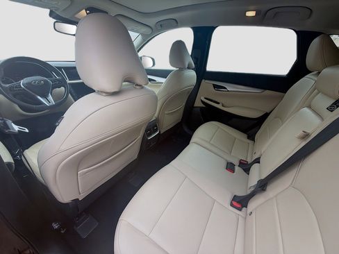 Used 2020 INFINITI QX50 Luxe w/ Navigation Package image 24