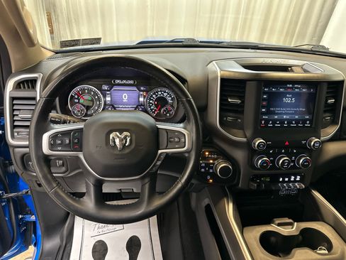 Used 2020 RAM 1500 Big Horn AWD/4WD image 3