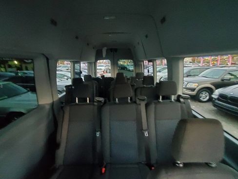 Used 2019 Ford Transit 350 XLT image 21