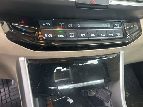 Used 2017 Honda Accord EX-L image 22