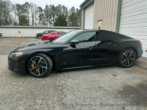 Used 2023 Audi RS e-tron GT quattro image 2