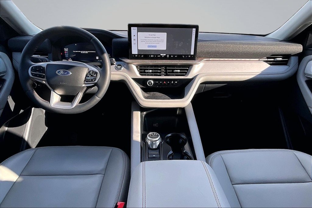 Used 2026 Ford Explorer Active w/ Active Comfort Package RWD image 9