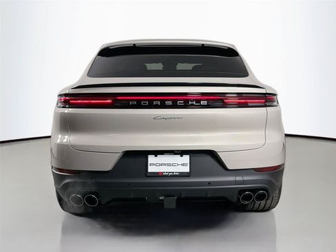 Certified 2026 Porsche Cayenne Coupe AWD/4WD image 6