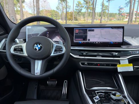New 2026 BMW X6 xDrive40i w/ Executive Package AWD/4WD image 3