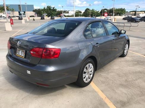 Used 2014 Volkswagen Jetta S image 5