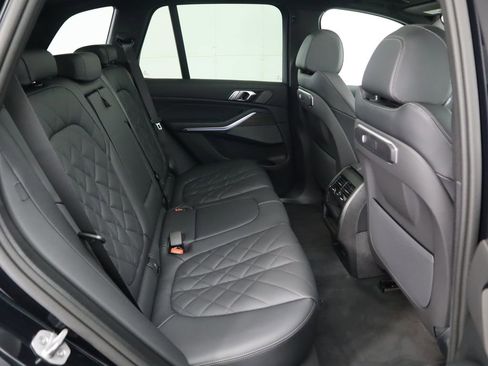 Used 2026 BMW X5 xDrive50e w/ M Sport Package image 25