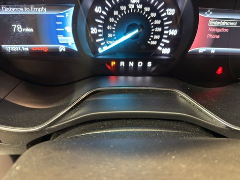 Used 2018 Ford Fusion SE w/ Fusion SE Technology Package image 17