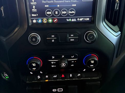 Used 2020 Chevrolet Silverado 1500 LT Trail Boss image 21