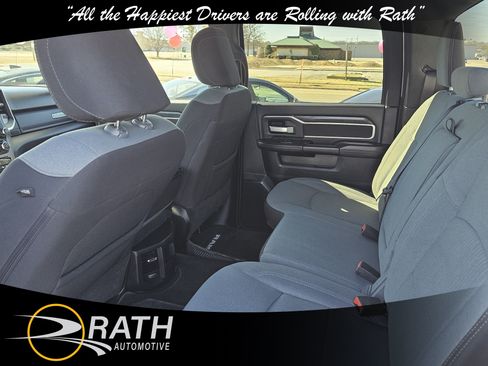 Used 2024 RAM 2500 Big Horn AWD/4WD image 16