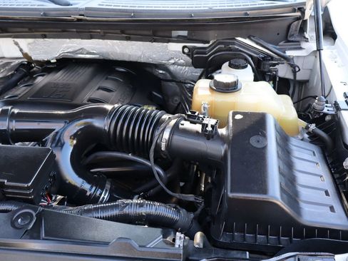 Used 2013 Ford F150 XLT w/ Trailer Tow Pkg image 32