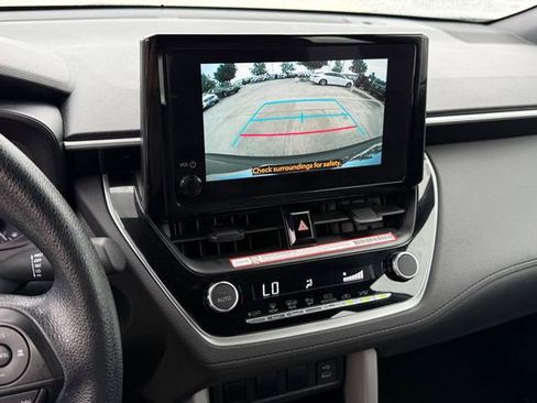 Used 2025 Toyota Corolla Cross AWD Hybrid image 18